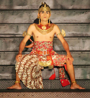 Lincoln Goes to Indonesia and Thailand and...: Bat Poop and Ballet: The ...