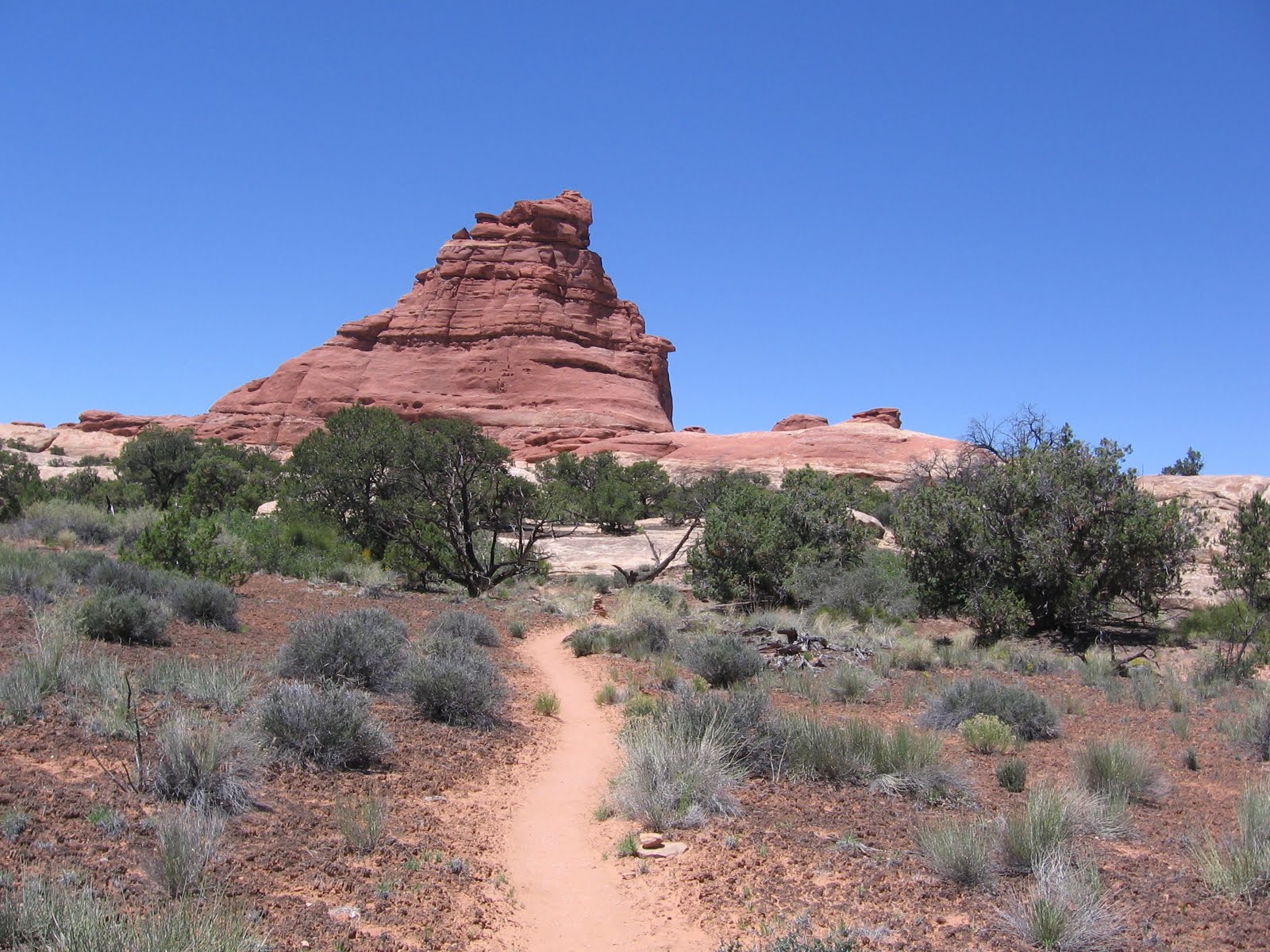Four Corners HikesCanyonlands Confluence Overlook Trail