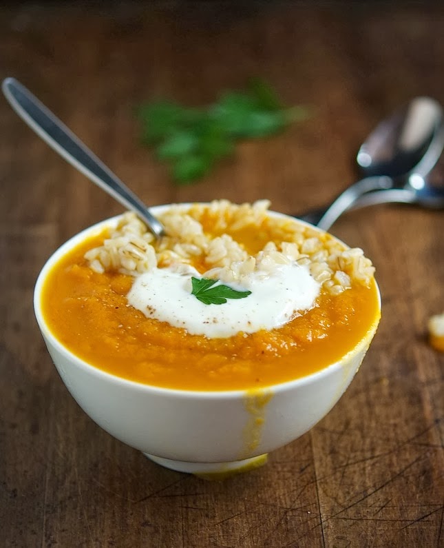 Ginger and Turmeric Carrot Soup 