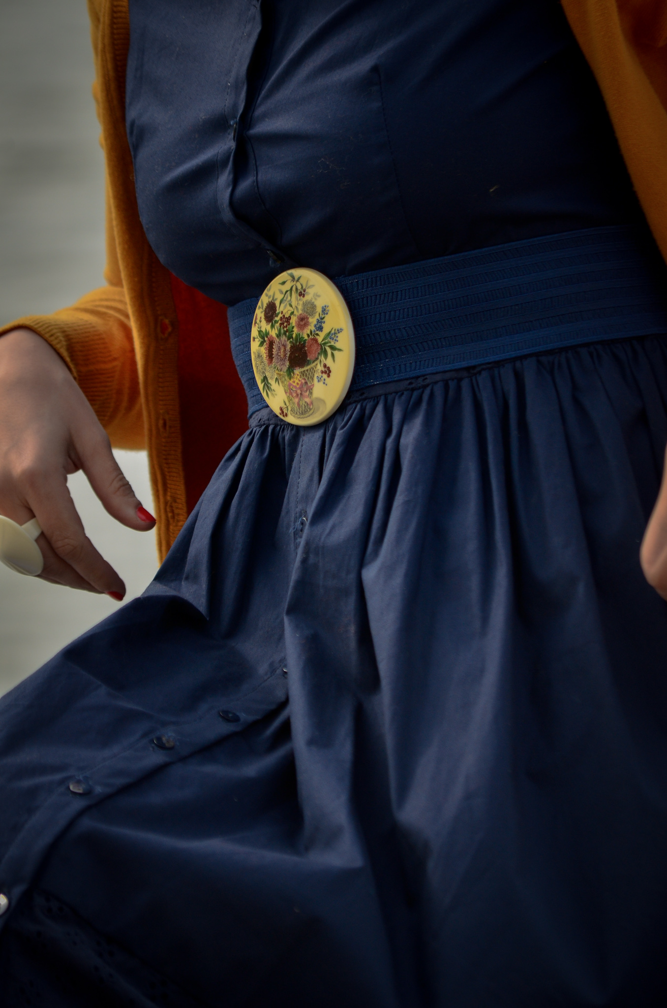 spring outfit navy dress 50s style mustard cardigan c&a thrifted belt cobalt blue clutch new yorker poema mustard heels 