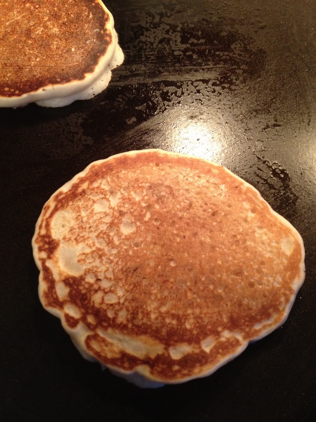 VeganistaEllie Isa's Puffy Pillow Pancakes