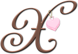 Brown Alphabet with Pink Hearts. Abecedario Marrón con Corazones Rosa.