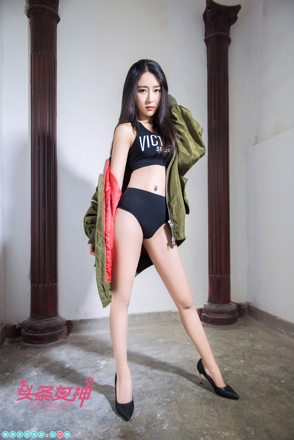 TouTiao 2017-11-16: Model Ru Yi (如意) (21 photos) photo 1-1