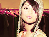 selena cute (: