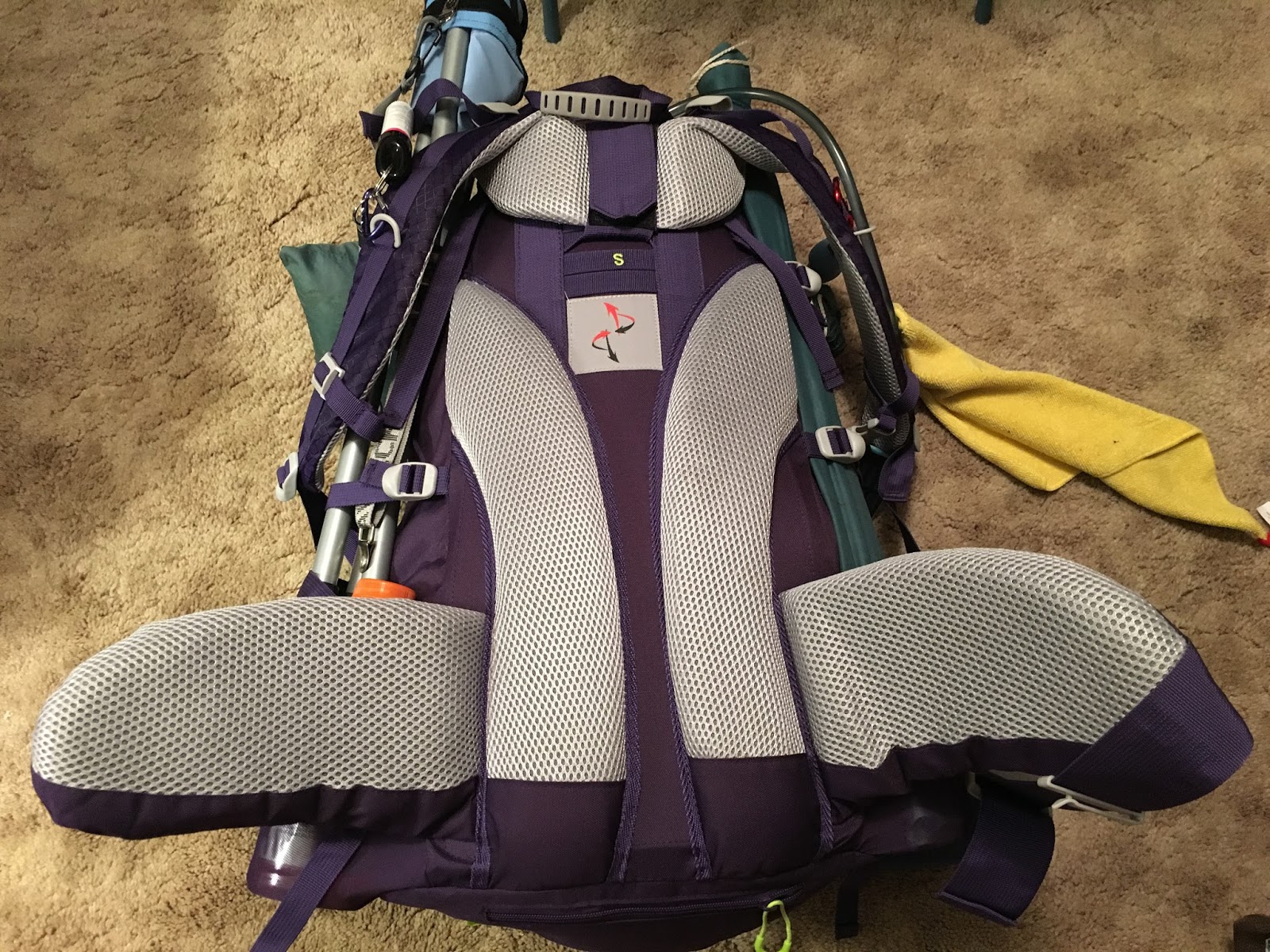 adventuridge hiking backpack