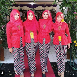 Foto Kebaya Warna Merah Foto Kebaya Warna Merah