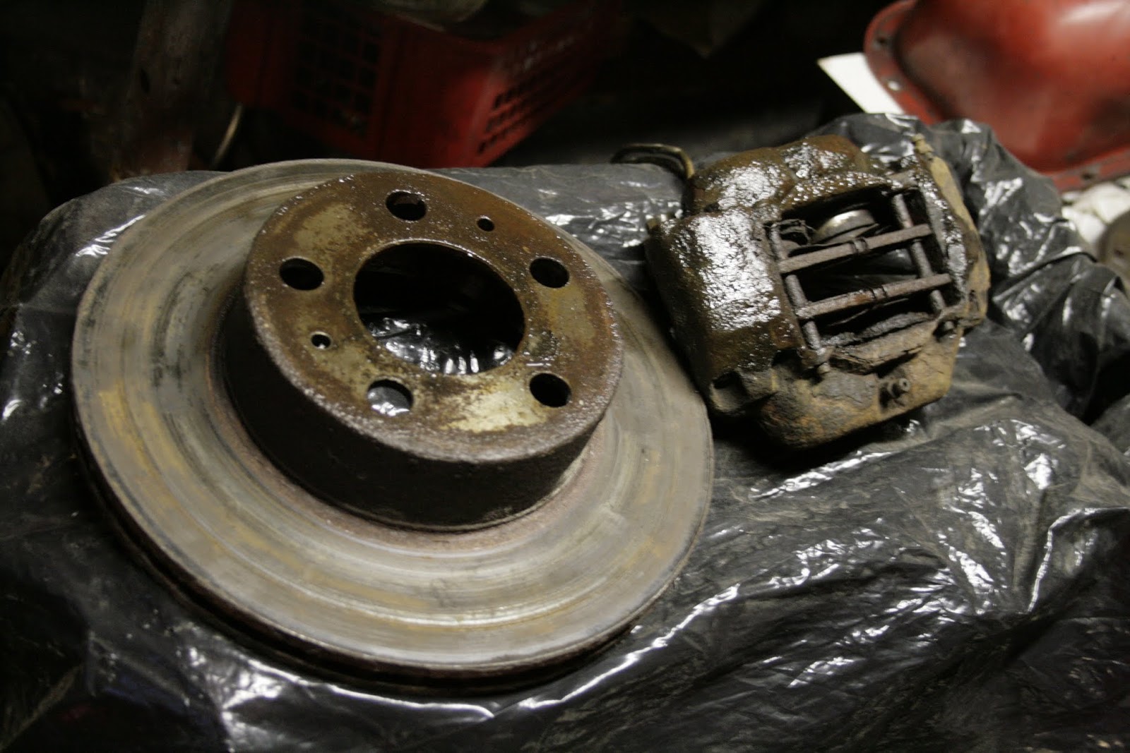 Volvo 240 24v ETUJARRUT / FRONT BRAKES