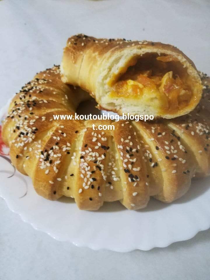 خبز محشي سهل وسريع