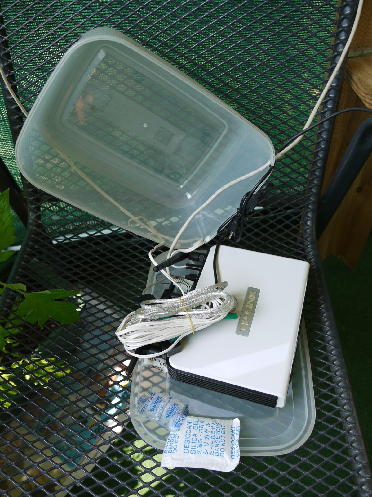 Petr's Blog About Linux: TL-WR1043ND wifi router With Camera And