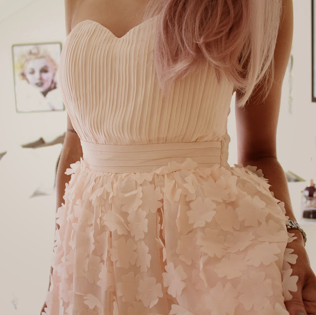 The Prettiest Dress in the World Inthefrow