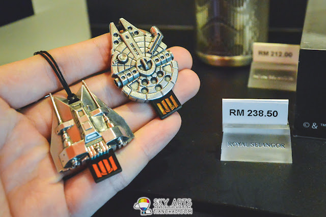 Millennium Falcon and Snowspeeder (16GB) USB Flash Drive (MYR 238.50)