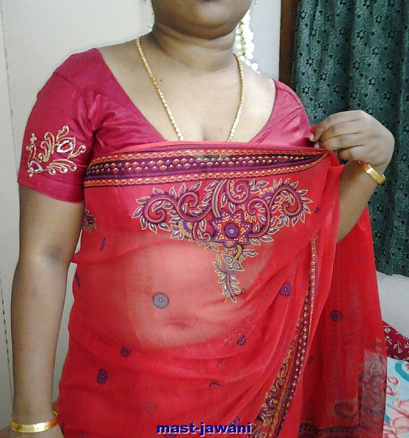 Bangalore aunty seeking men for sex .mobile contact numbers 009100901102299...