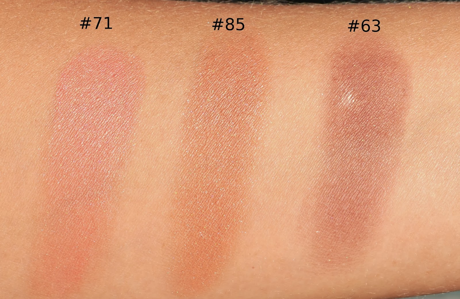 Chanel 84 ACCENT Joues Contraste Powder Blush Swatches, Review