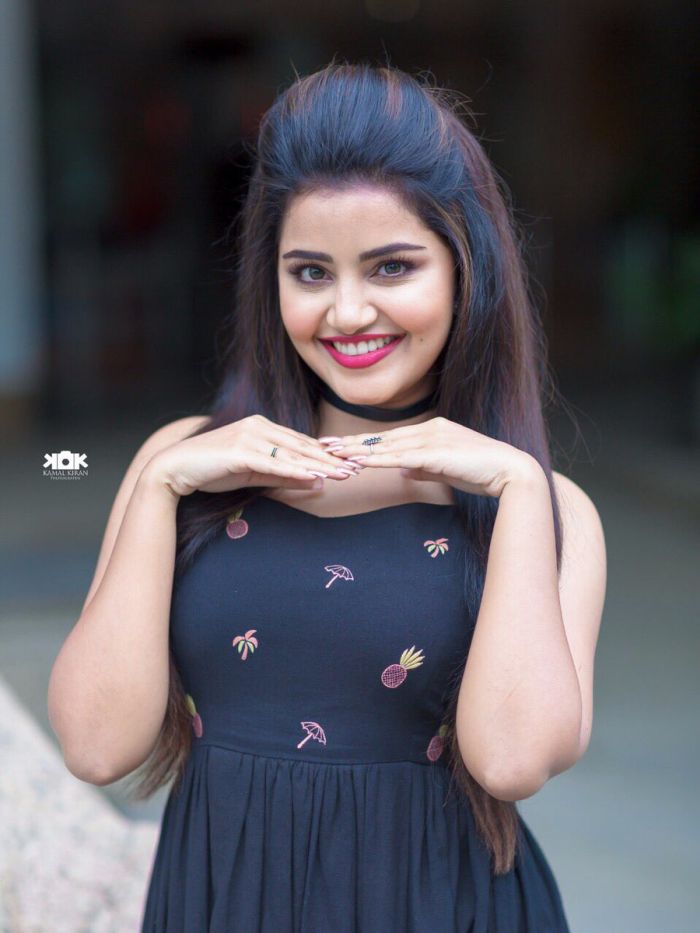 Anupama Parameswaran New sesational photoshoots - First Show Review