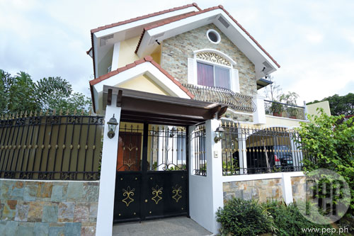 This Is The House That Julia Montes Could Not Let Go! This Is The House That Julia Montes Could Not Let Go!