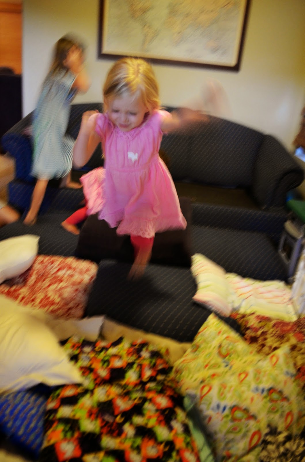 Wolgablog Pillow Party