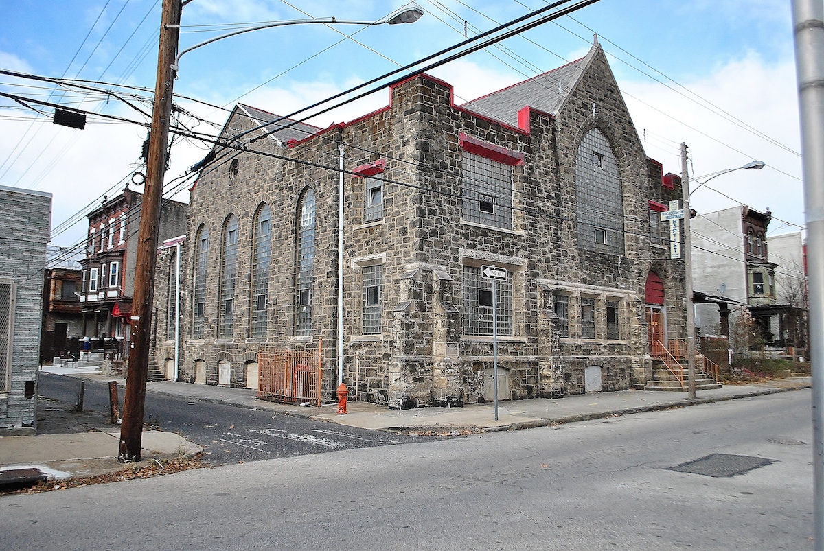 ESCAPADES The King Of Strawberry Mansion