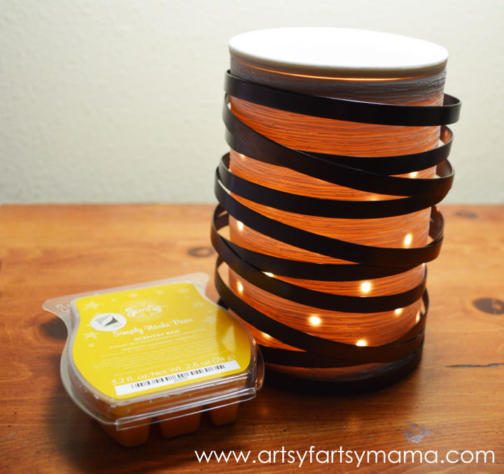 ScenTrend 2014 and Giveaway at artsyfartsymama.com #Scentsy
