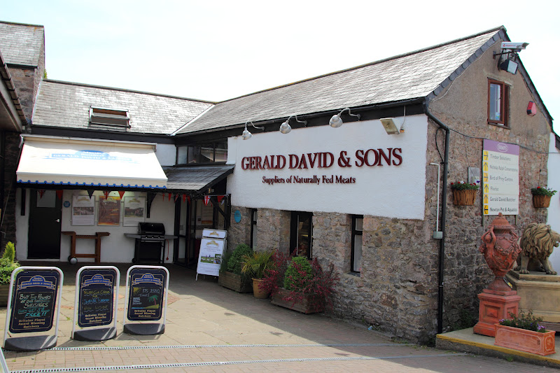 Fermoy's for Food and Flowdies