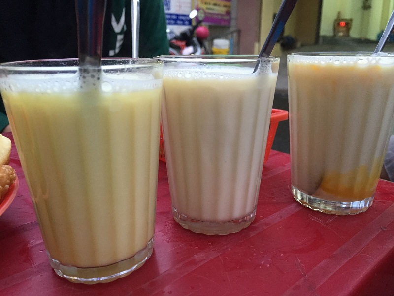 Hot Soy Milk in Dalat, you should try it Vietnam Travel Blog