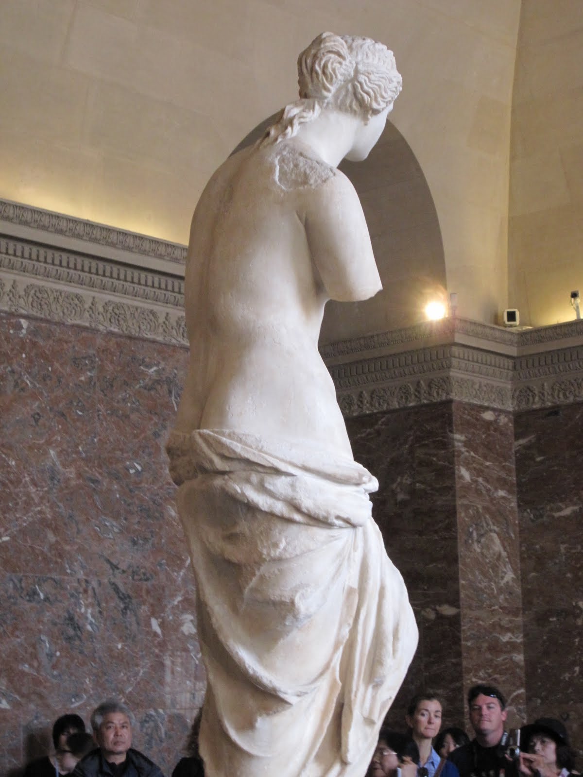 PrêtàPorter Not Made to Measure The Arts Louvre & Sculptures