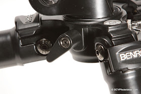 Benro A-298EX legs hub panning base & lock lever detail