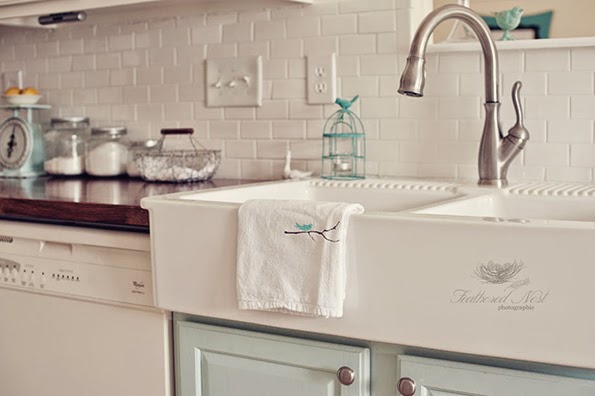 antes-y-despues-cocina-blanco-mint-pintura-para-madera-cambio-de-look-cocina-colores-pastel-cocina-bicolor-cocina-blanca