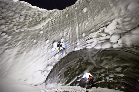 Inside%2Bthe%2BSiberian%2BCrater!%2BAmaz