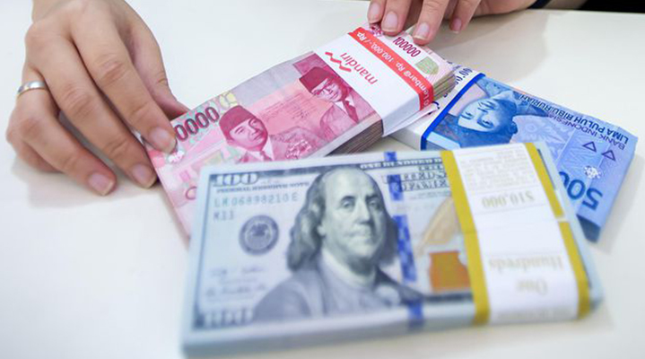 Terus Perkasa Rupiah Sentuh Rp14 334 Per Dolar As Pagi Ini Jurnal Media Indonesia<script async src=