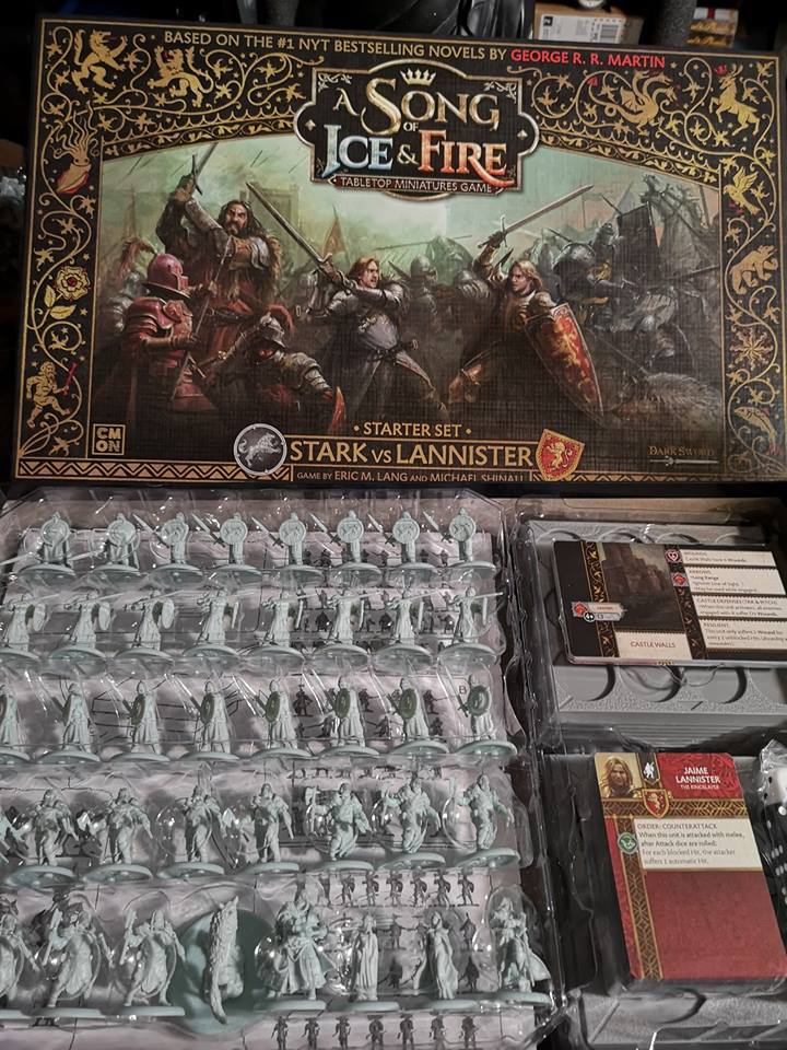 A song of ice & fire: miniature game - starter set stark vs lannister.