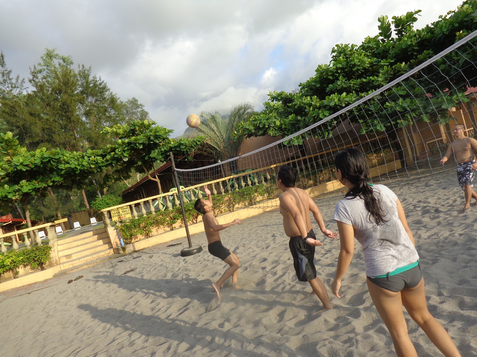 travelogue Zambales Series Version 1.0 Canoe Beach Resort, Pundakit