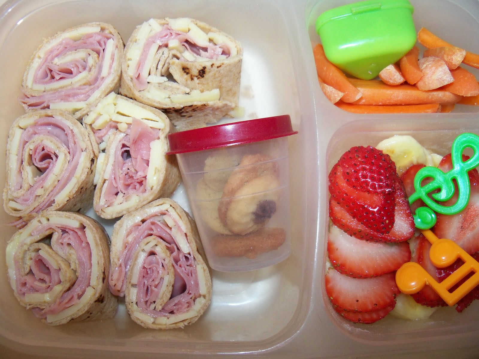 Lunches Fit For a Kid: Lunch: 8.31.11