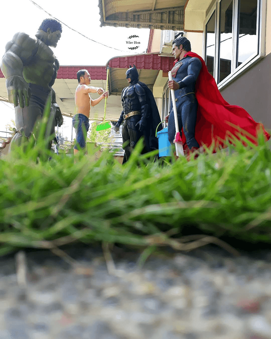Guy Takes Hilarious And Creative Pictures With Our Favorite Superheroes