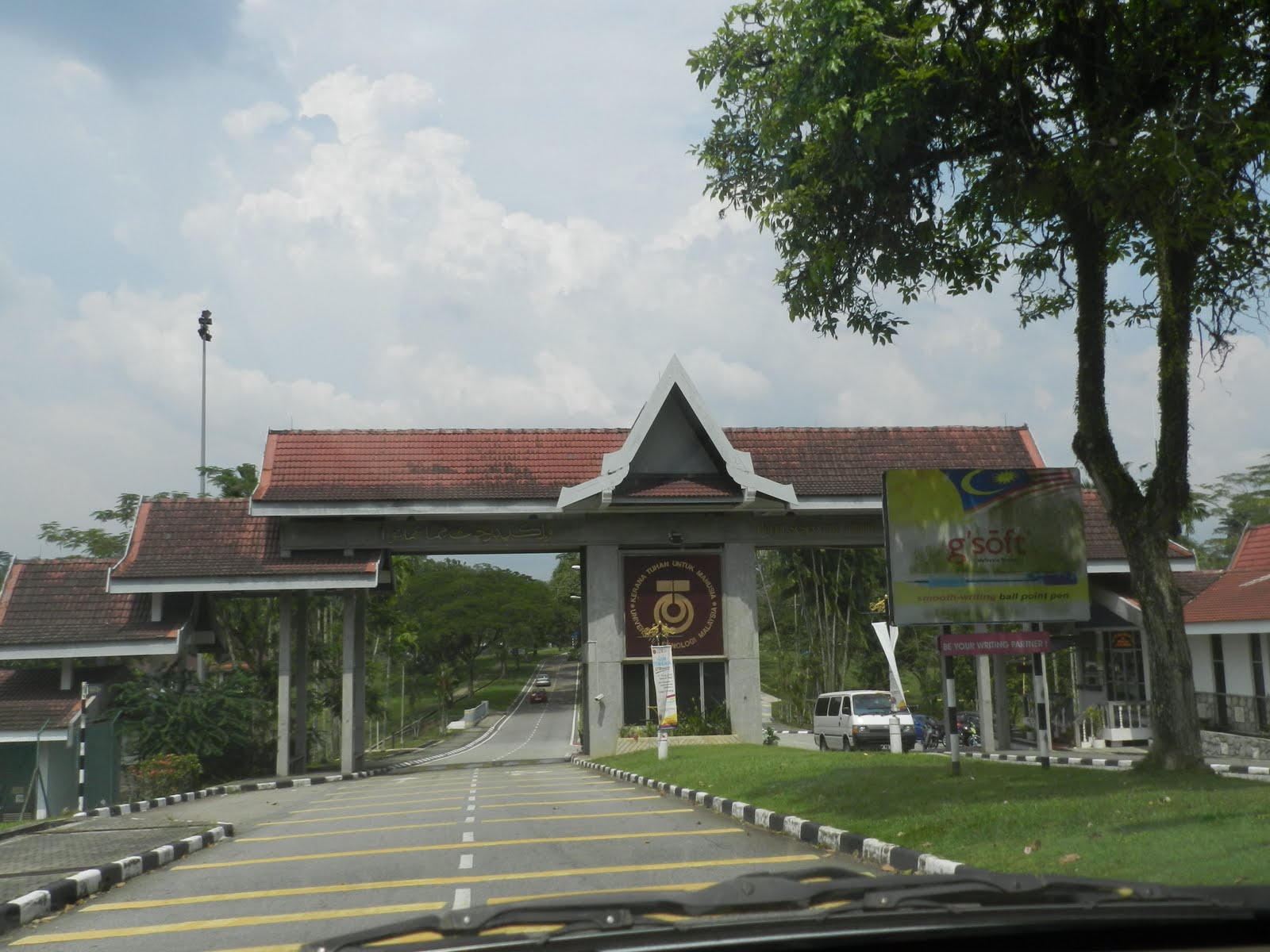 Pintu Utama Utm Yang Banyak Di Cari!