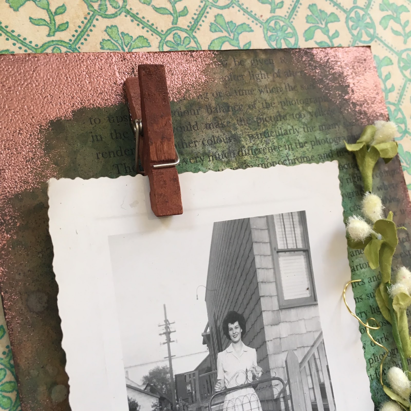 The Wonder Found Vintage Inspired Photo Clip Display