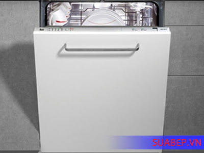 Máy rửa bát độc lập và máy rửa bát âm tủ có gì khác nhau? Cach-su-dung-may-rua-bat-gia-dinh-2
