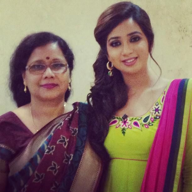 Shreya Ghoshal Biography Profile Biodata Family Husband Son
