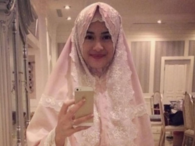 dian sastro hijab