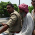 कानपुर - पनकी पुलिस ने बच्ची का कलेजा निकालने के प्रयास में तांत्रिक को रंगे हाथ पकड़ा 