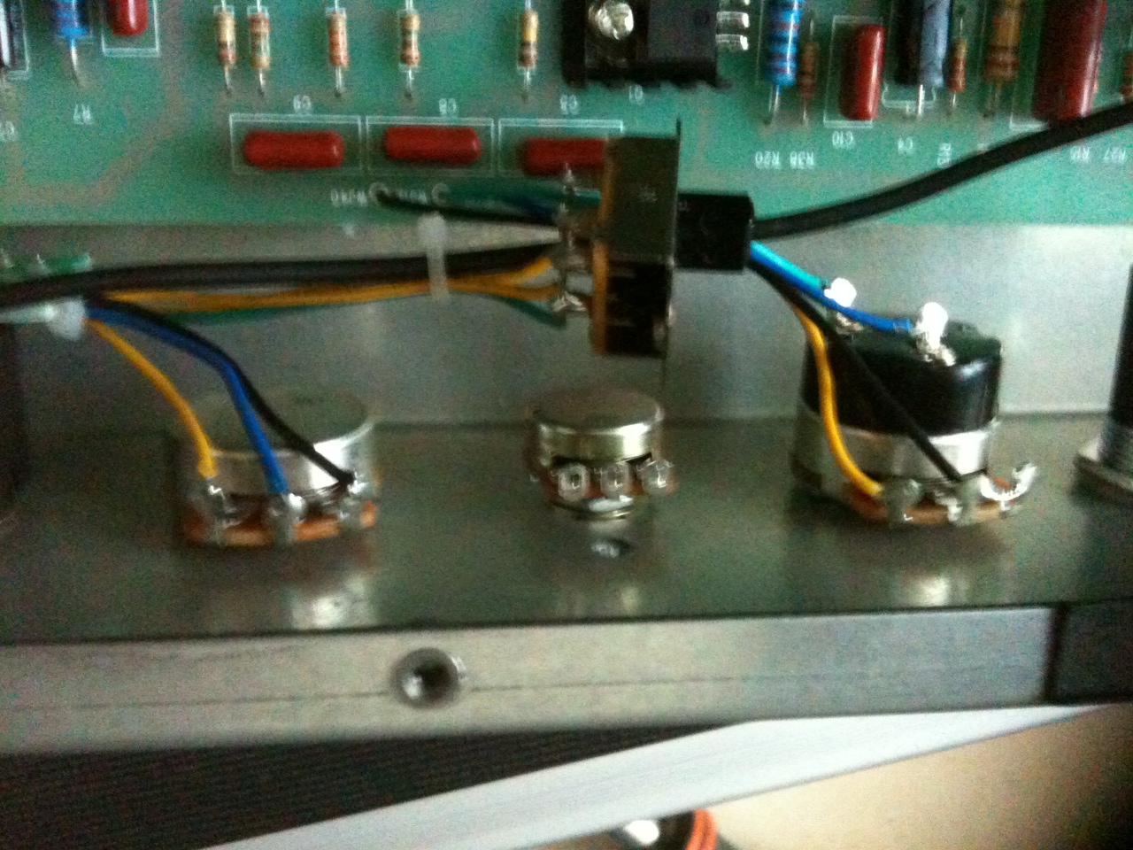 On a shoestring project Fender Excelsior tone pod mod