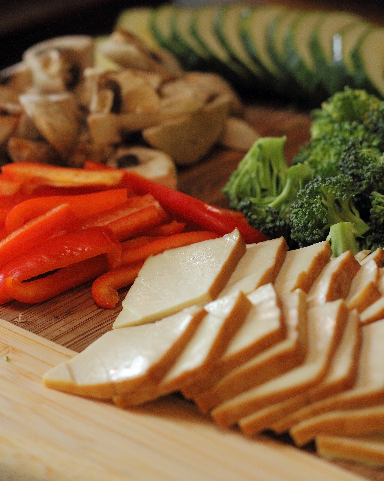 Healthy Yummy Vegan Smoked Tofu and Vegetable Pizza