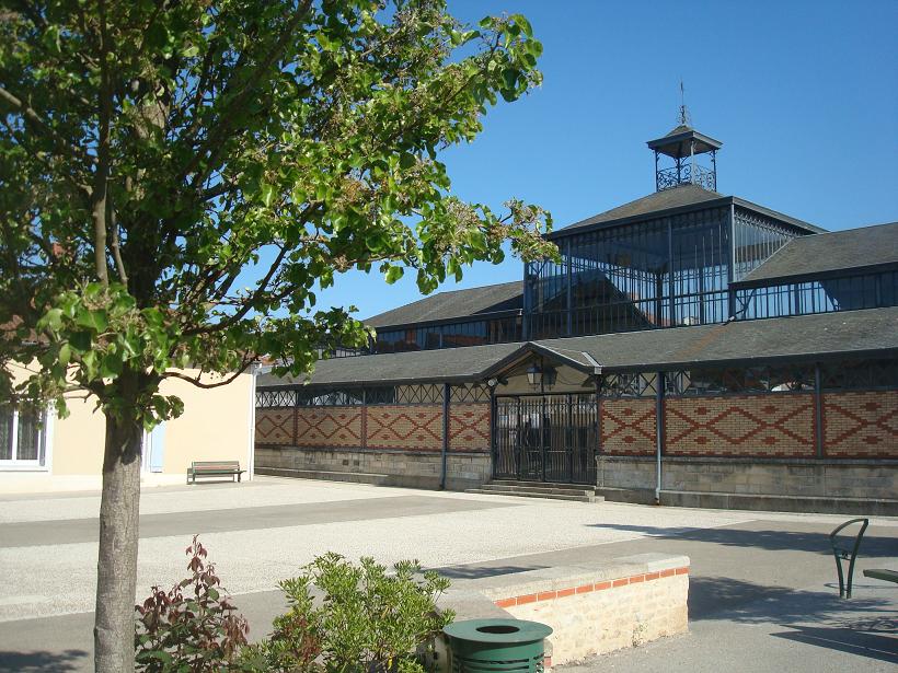 NOS PHOTOS DE VENDEE Les Halles de SainteHermine