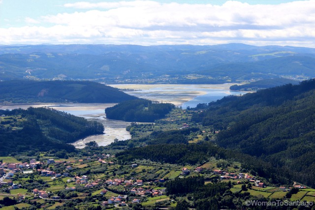 ria-ortigueira-sierra-capelada-camino-del-mar-womantosantiago