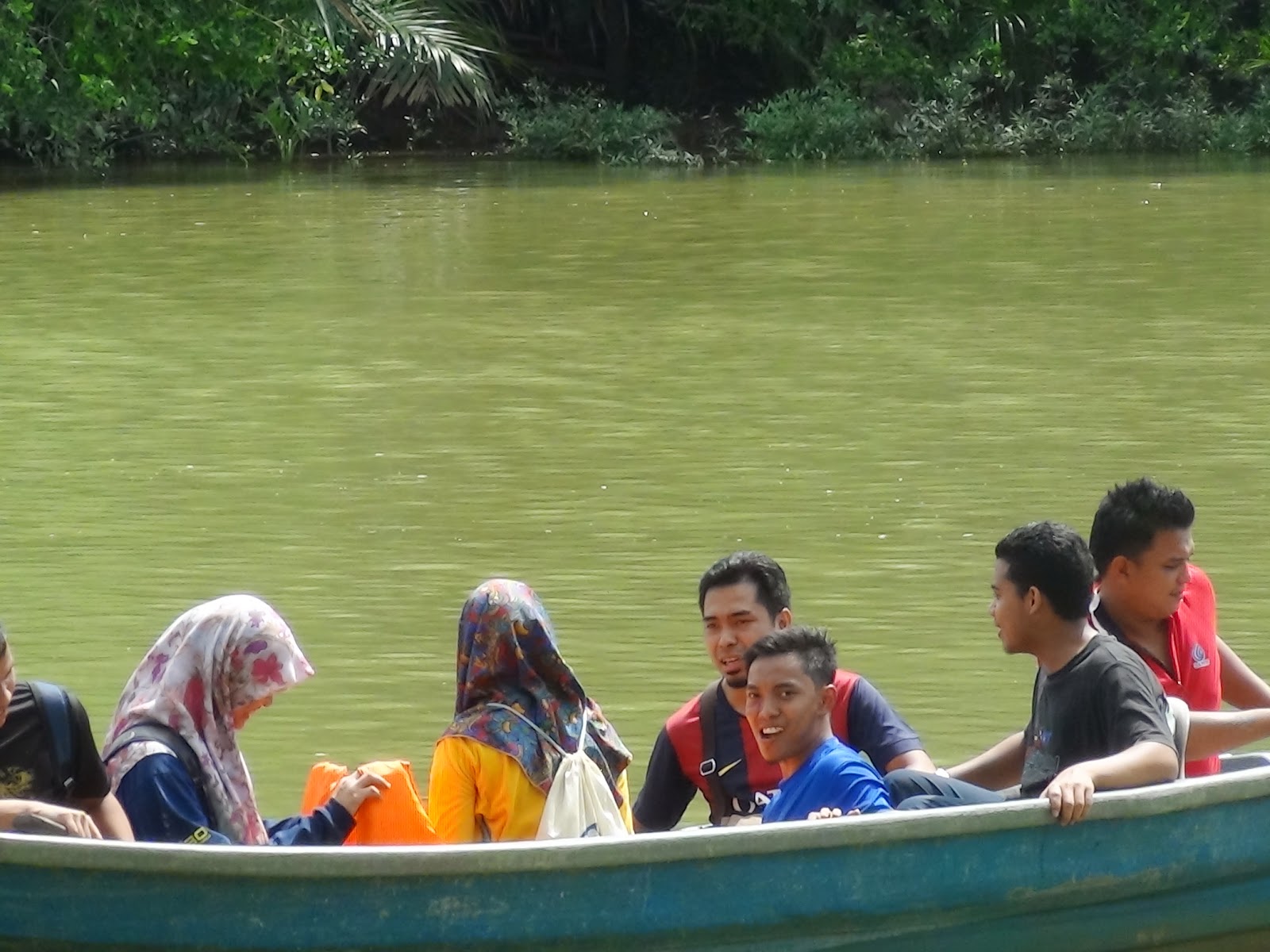 Ekspedisi pelajar UIA ke Taman Lokan ~ lokan melaka