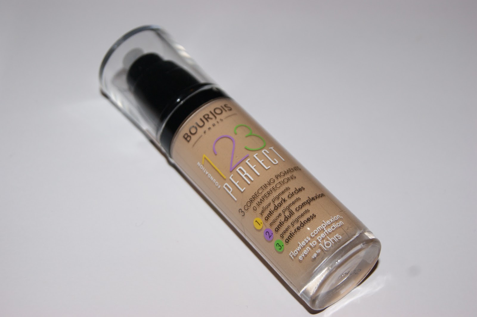 Bourjois 123 Perfect The Review - | Sunday Girl Foundation