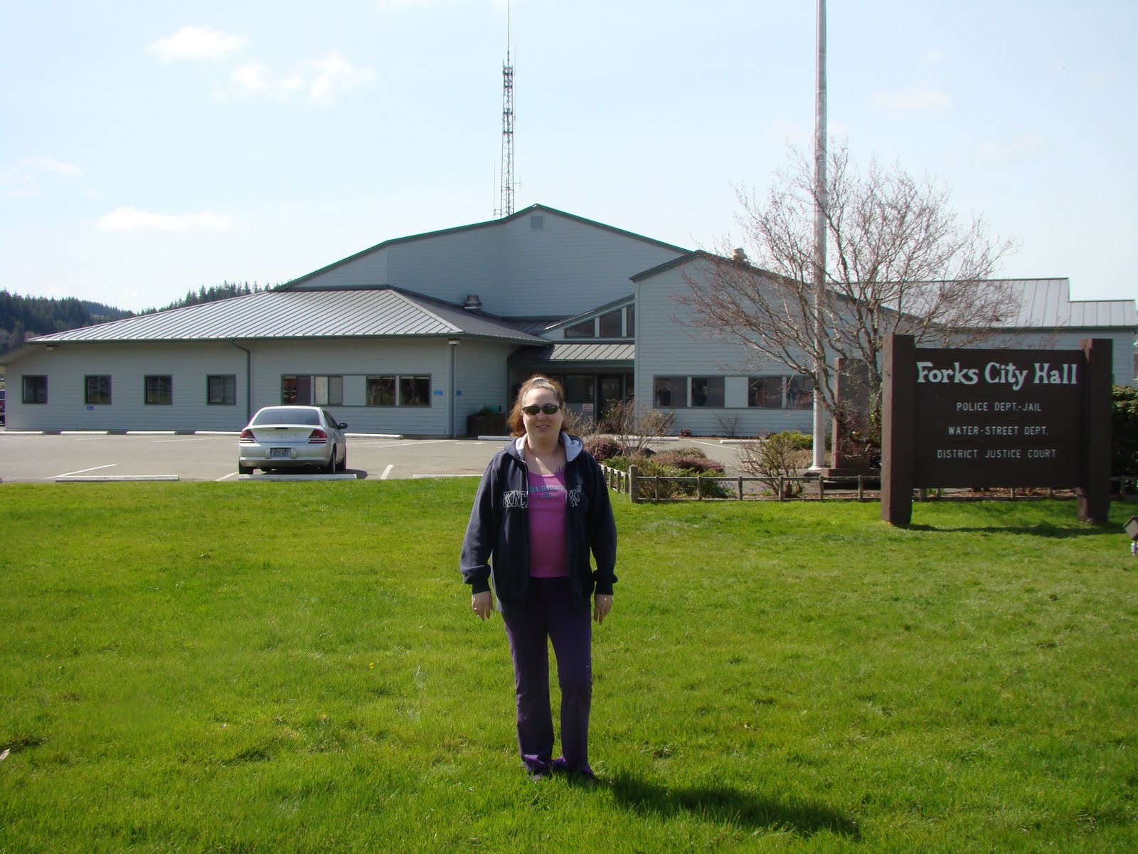 Twilight Travels 2011 Forks Police Station