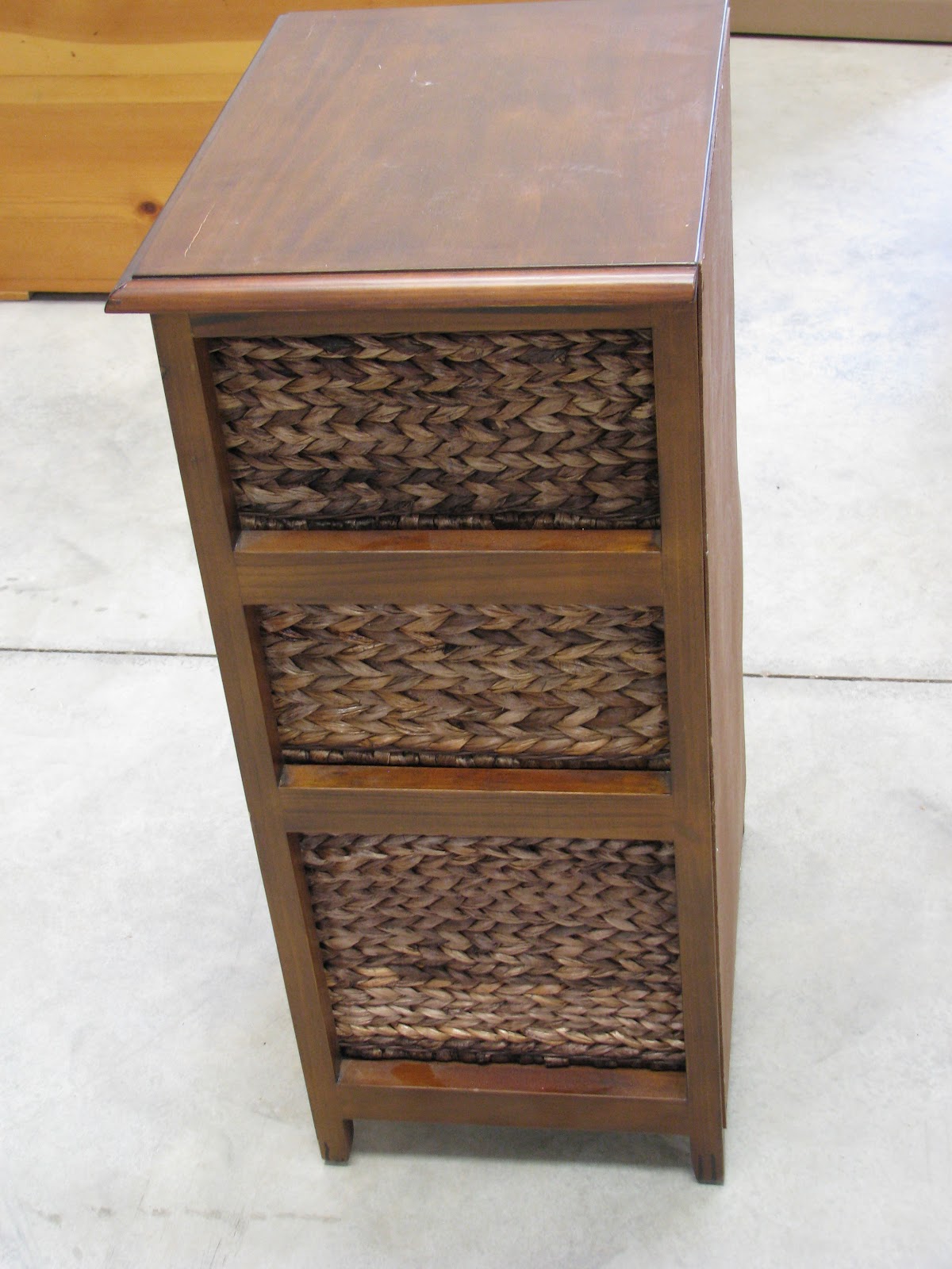 that's life End TableBasket Drawers