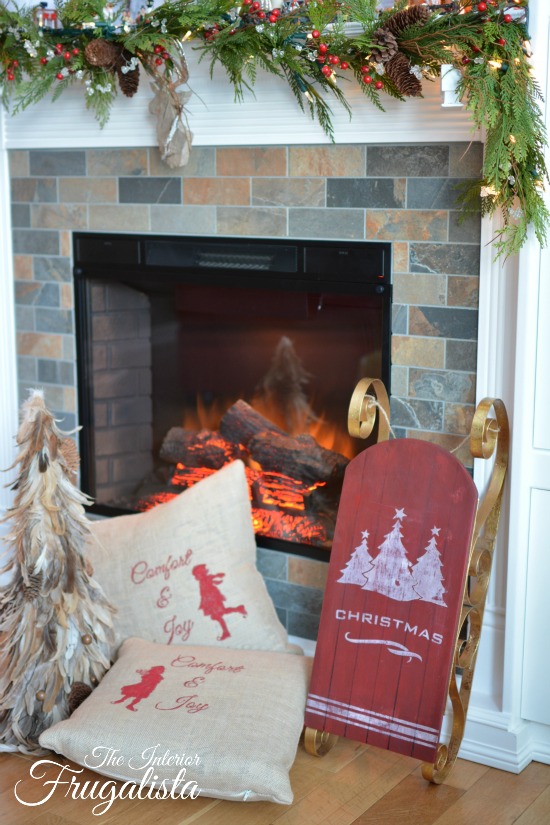 Upcycled Wooden Sleigh For The Holidays