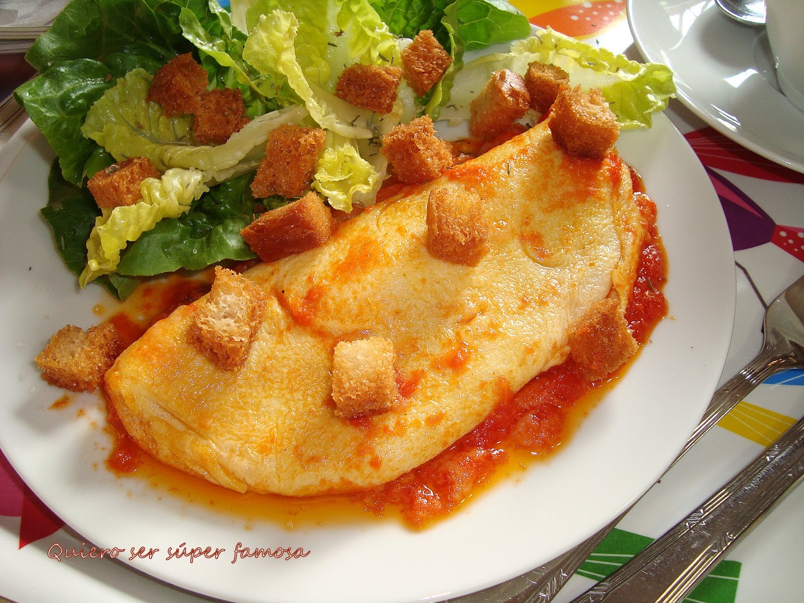 QUIERO SER SÚPER FAMOSA Tortilla con tomate frito y queso de cabra
