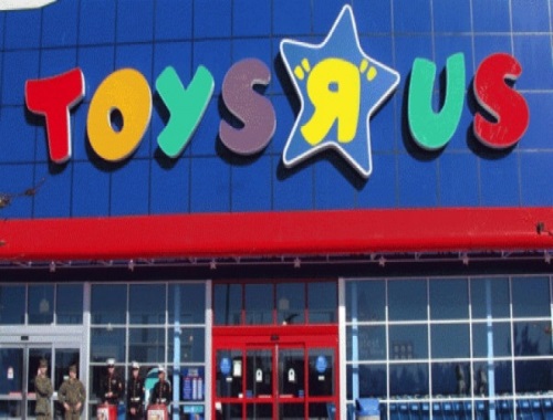Toys R Us reportedly weighing bankruptcy